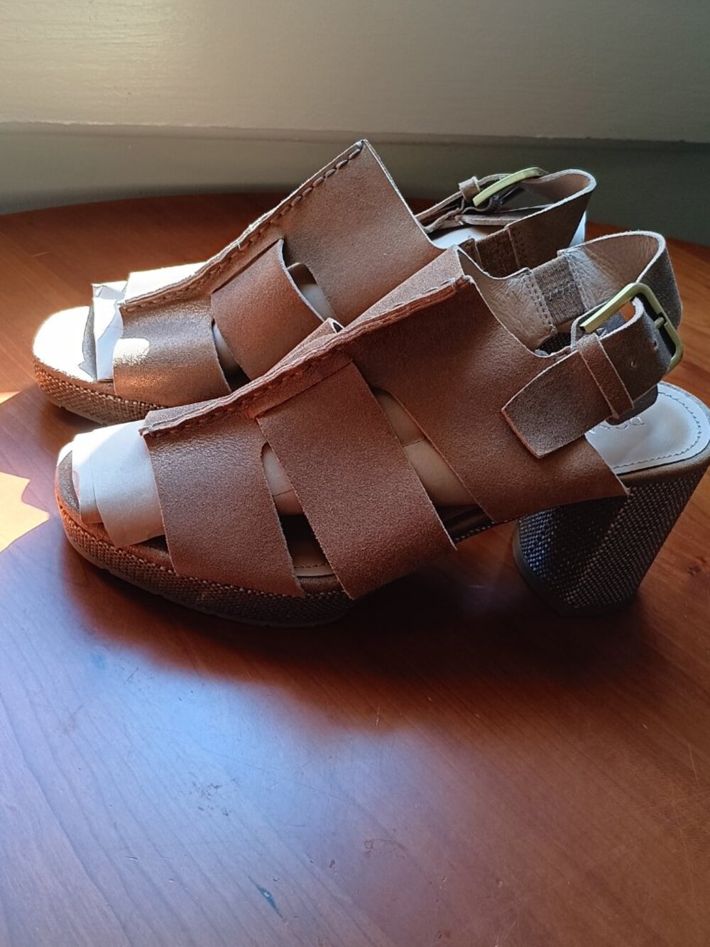 NWT Bronze Leather Block Heel Size 7.5 M Donald Pliner